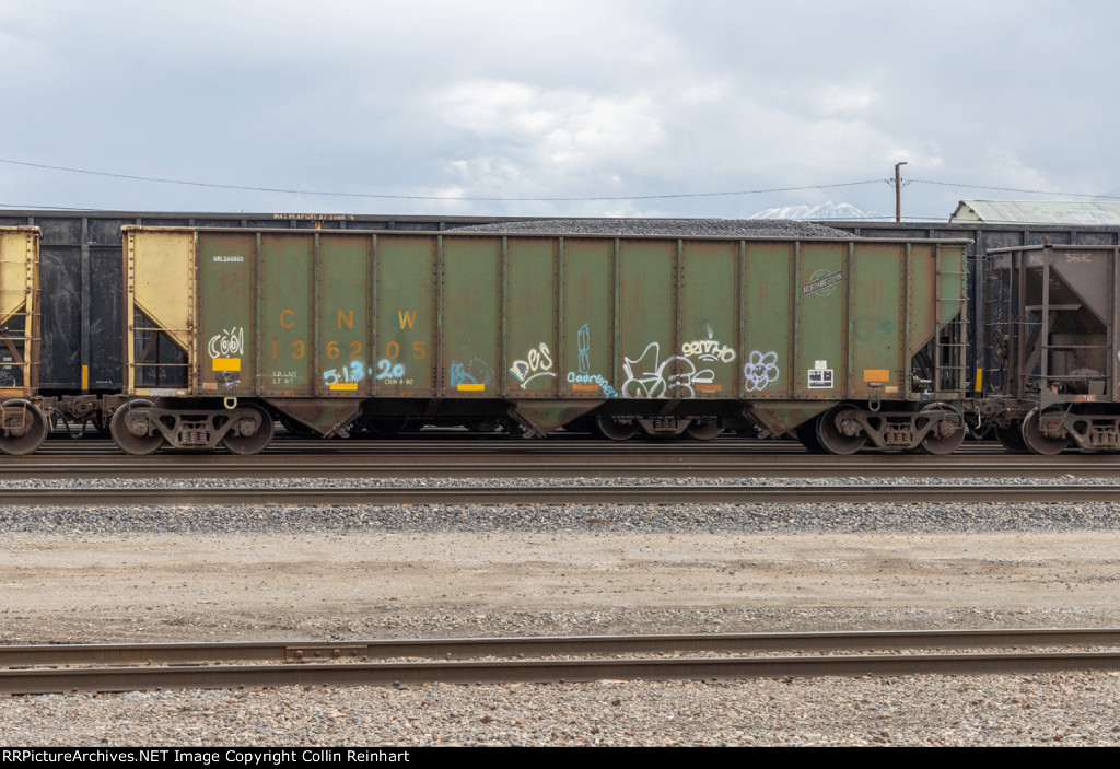 CNW 136205